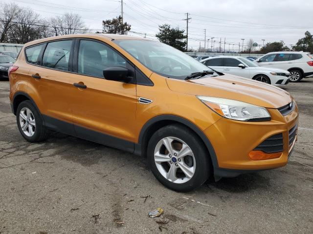 1FMCU0F7XGUA81027 - 2016 FORD ESCAPE S ORANGE photo 4