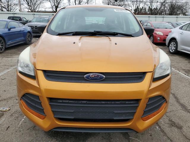 1FMCU0F7XGUA81027 - 2016 FORD ESCAPE S ORANGE photo 5