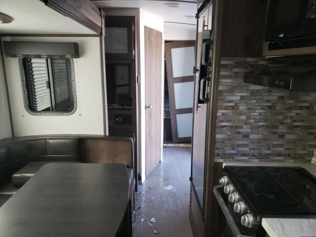 4YDT2522XLD410981 - 2020 KEYSTONE PASSPORT WHITE photo 5