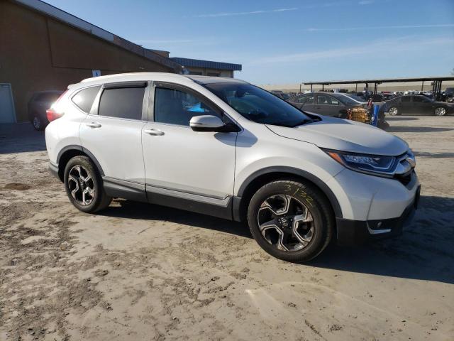 5J6RW2H93JL012349 - 2018 HONDA CR-V TOURING WHITE photo 4