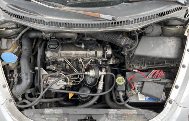 3VWCF21C6YM415832 - 2000 VOLKSWAGEN NEW BEETLE GLS TDI SILVER photo 7