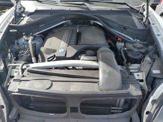 5UXZV4C54CL760604 - 2012 BMW X5 XDRIVE35I WHITE photo 12