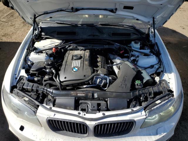 WBAUC73509VK95395 - 2009 BMW 135 I WHITE photo 11