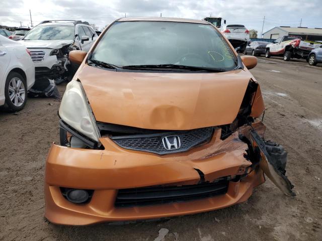 JHMGE88439S053054 - 2009 HONDA FIT SPORT ORANGE photo 5