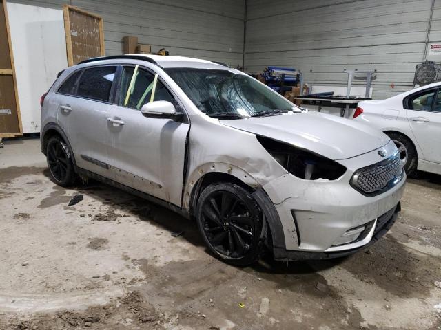 KNDCC3LC1K5234357 - 2019 KIA NIRO EX SILVER photo 4