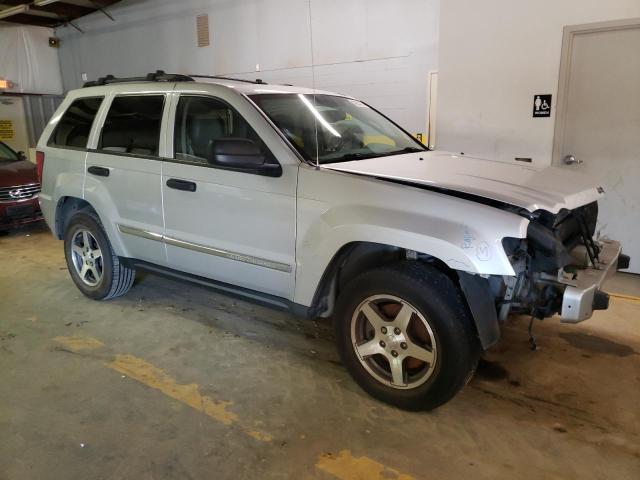 1J4HR48N75C652274 - 2005 JEEP GRAND CHER LAREDO 银色 照片 4