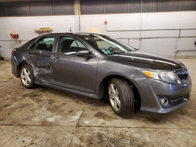 4T1BF1FK2EU351073 - 2014 TOYOTA CAMRY L GRAY photo 4