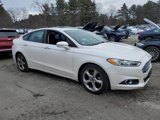 3FA6P0H93DR187092 - 2013 FORD FUSION SE WHITE photo 4