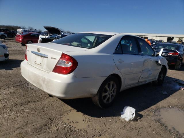 JTDBE32K940245749 - 2004 TOYOTA CAMRY LE WHITE photo 3