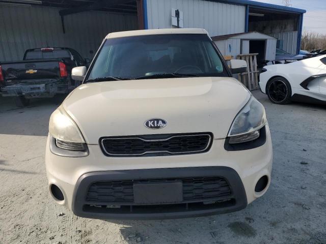 KNDJT2A68D7521149 - 2013 KIA SOUL + BEIGE photo 5