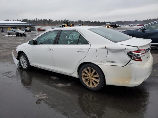 4T1BD1FK2CU028855 - 2012 TOYOTA CAMRY HYBRID WHITE photo 2