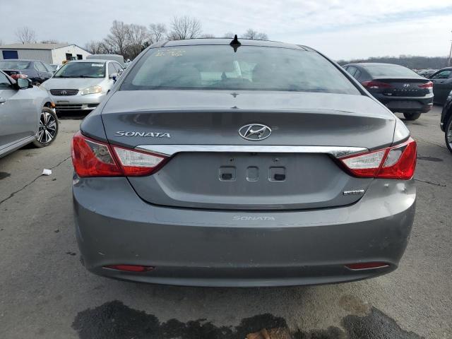 5NPEC4AC4CH442509 - 2012 HYUNDAI SONATA SE GRAY photo 6