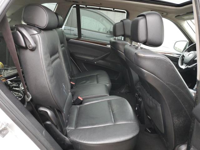 5UXZV4C57D0B05052 - 2013 BMW X5 XDRIVE35I SILVER photo 10