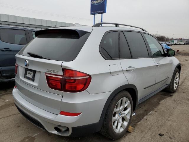 5UXZV4C57D0B05052 - 2013 BMW X5 XDRIVE35I SILVER photo 3