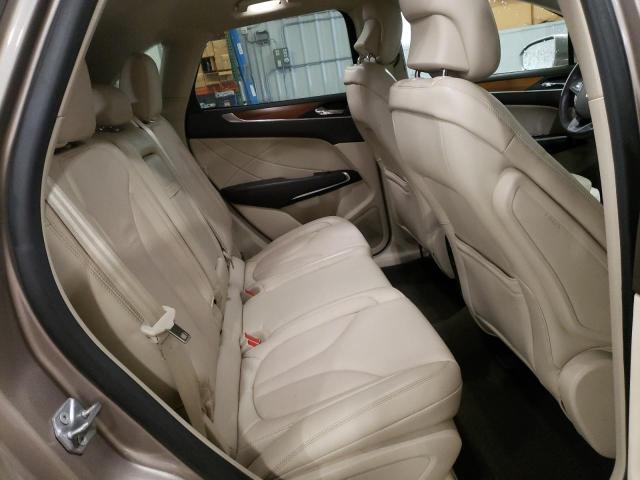 5LMCJ2D94KUL21770 - 2019 LINCOLN MKC SELECT თაფლისფერი ფოტო 10