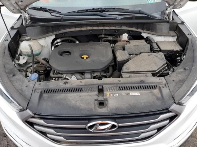 KM8J23A40HU271237 - 2017 HYUNDAI TUCSON SE WHITE photo 11