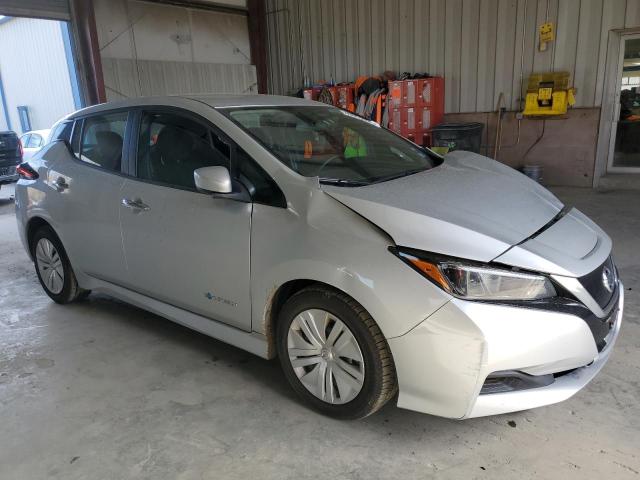 1N4AZ1CPXKC305635 - 2019 NISSAN LEAF S SILVER photo 4