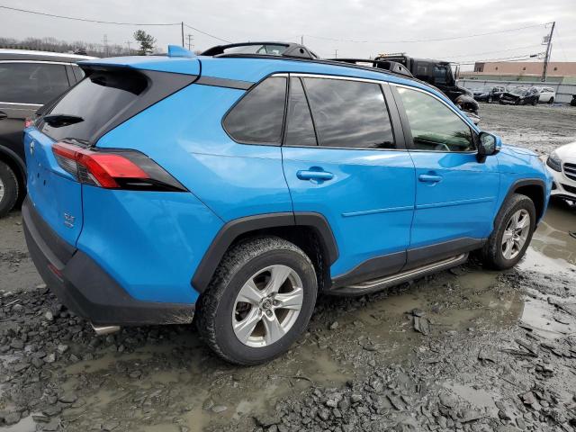 JTMP1RFV9KD513312 - 2019 TOYOTA RAV4 XLE BLUE photo 3