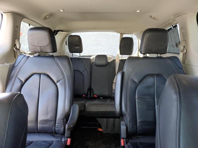 2C4RC1BG8KR582940 - 2019 CHRYSLER PACIFICA TOURING L WHITE photo 10