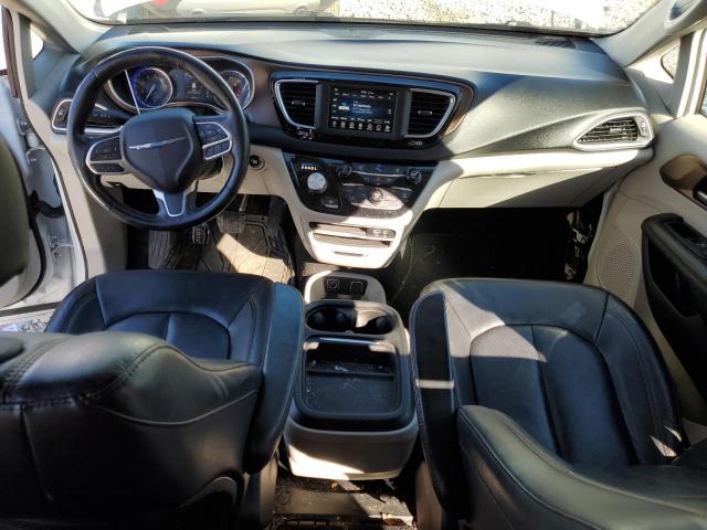 2C4RC1BG8KR582940 - 2019 CHRYSLER PACIFICA TOURING L WHITE photo 8