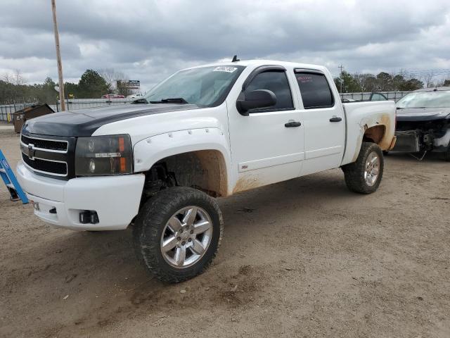 2GCEK13M171525944 - 2007 CHEVROLET SILVERADO K1500 CREW CAB WHITE photo 1