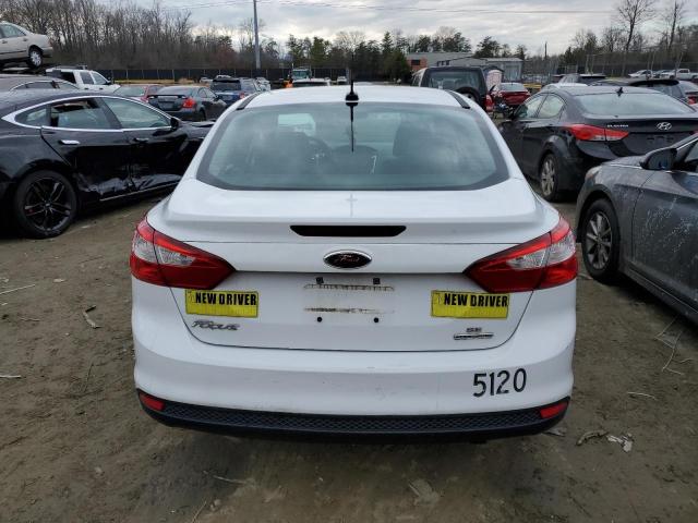 1FAHP3F27CL430626 - 2012 FORD FOCUS SE WHITE photo 6