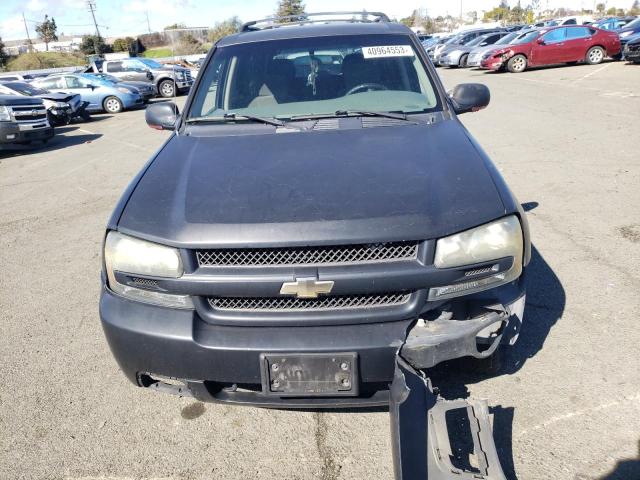 1GNDS13S622261646 - 2002 CHEVROLET TRAILBLAZE BLACK photo 5