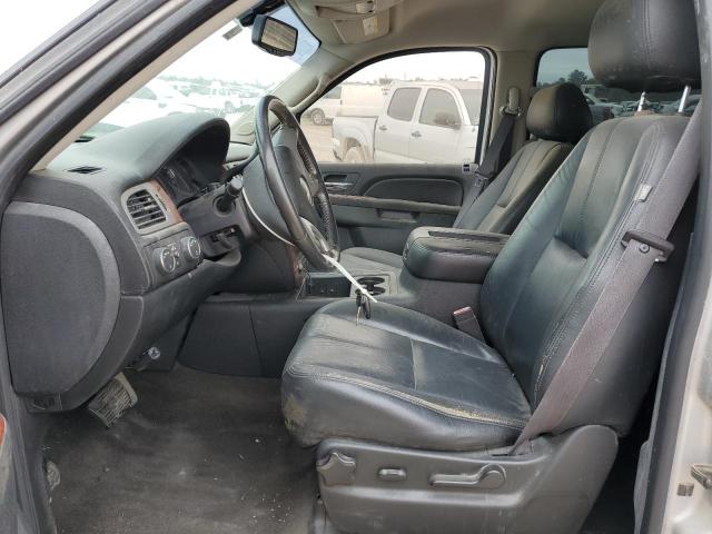 3GNTKEE35BG264568 - 2011 CHEVROLET AVALANCHE LS SILVER photo 7