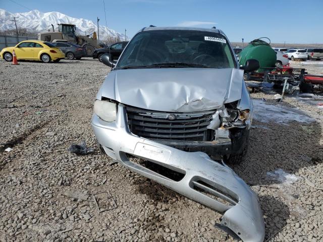 2A4GP44R46R665969 - 2006 CHRYSLER TOWN & COU LX GRAY photo 5