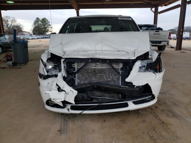 2C4RC1CG2DR663708 - 2013 CHRYSLER TOWN & COU TOURING L WHITE photo 5