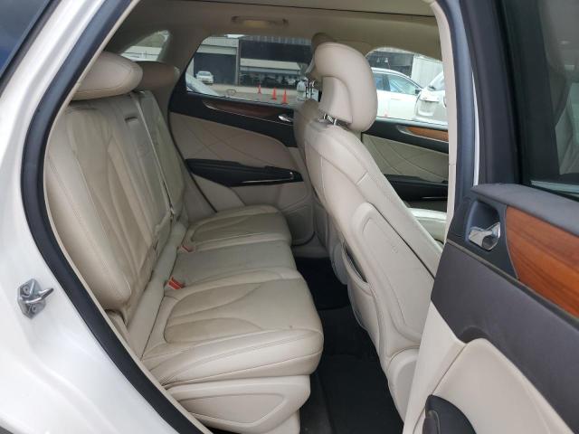 5LMCJ2C9XHUL08354 - 2017 LINCOLN MKC SELECT 奶油色 照片 11
