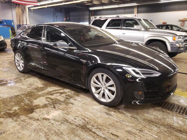 5YJSA1E22GF139631 - 2016 TESLA MODEL S შავი ფოტო 4
