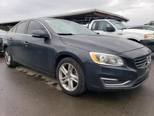 YV126MFB1F1304796 - 2015 VOLVO S60 PREMIER BLUE photo 4