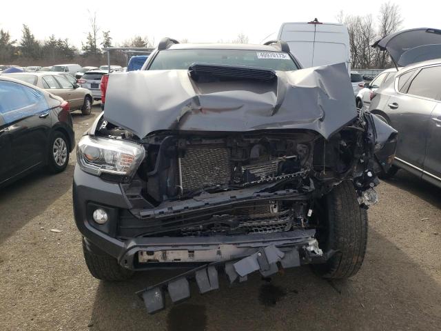 5TFCZ5AN6GX018708 - 2016 TOYOTA TACOMA DOUBLE CAB 灰色 照片 5