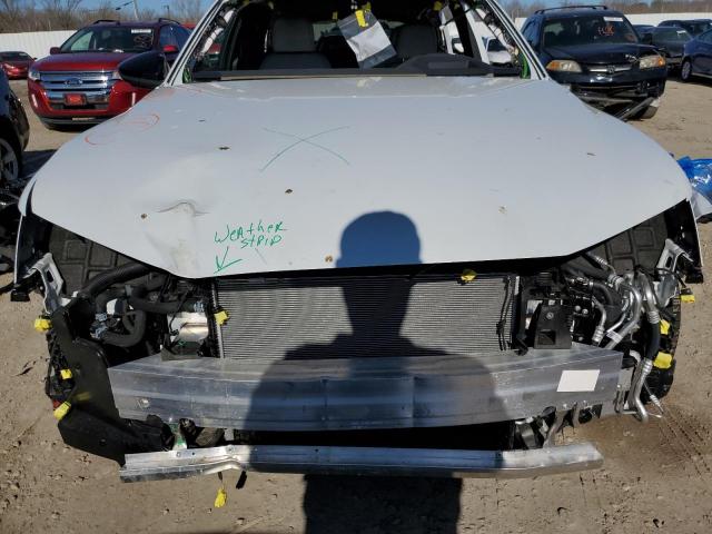 WA1VABGE3NB033581 - 2022 AUDI E-TRON CHRONOS WHITE photo 5