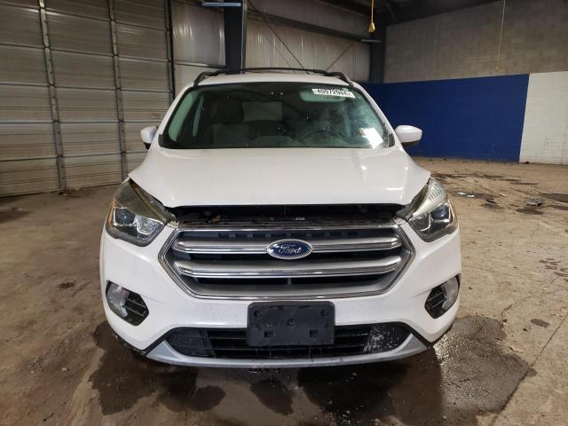 1FMCU0GDXHUB48389 - 2017 FORD ESCAPE SE WHITE photo 5