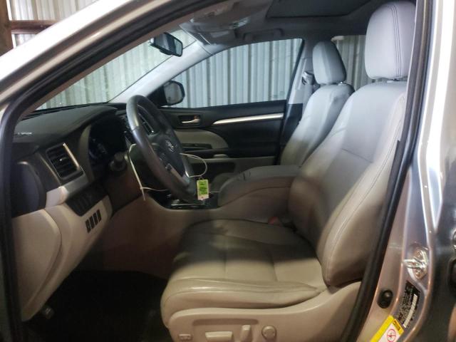 5TDKKRFHXES034939 - 2014 TOYOTA HIGHLANDER XLE 银色 照片 7