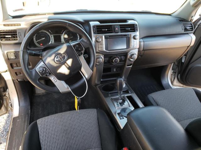 JTEBU5JR2G5317925 - 2016 TOYOTA 4RUNNER SR5/SR5 PREMIUM 银色 照片 8