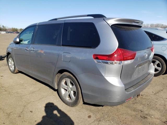 5TDKK3DC3DS371116 - 2013 TOYOTA SIENNA LE SILVER photo 2