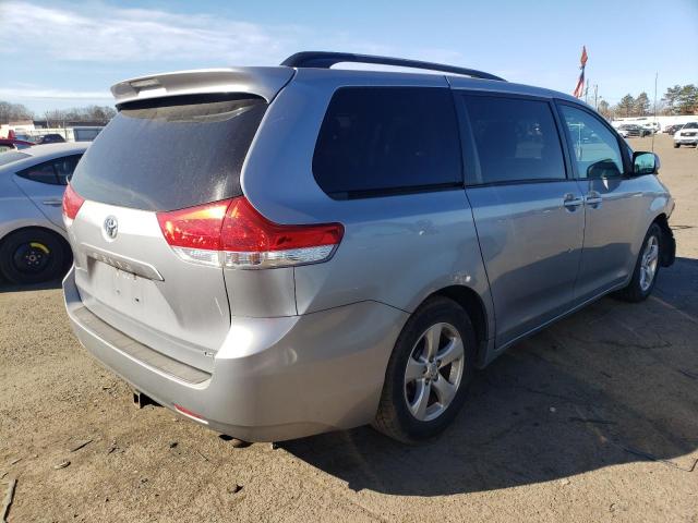 5TDKK3DC3DS371116 - 2013 TOYOTA SIENNA LE SILVER photo 3