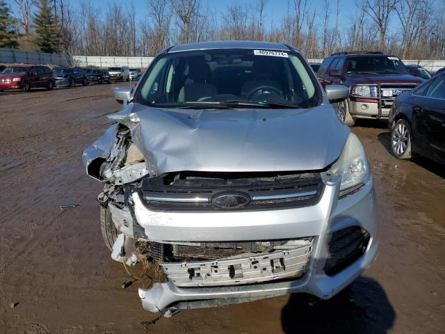 1FMCU0G91FUB09165 - 2015 FORD ESCAPE SE SILVER photo 5