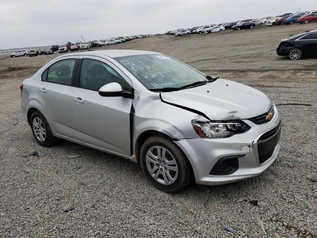 1G1JB5SH2H4144273 - 2017 CHEVROLET SONIC LS ვერცხლისფერი ფოტო 4