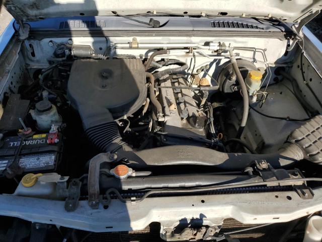 1N6DD26S11C379792 - 2001 NISSAN FRONTIER KING CAB XE SILVER photo 11