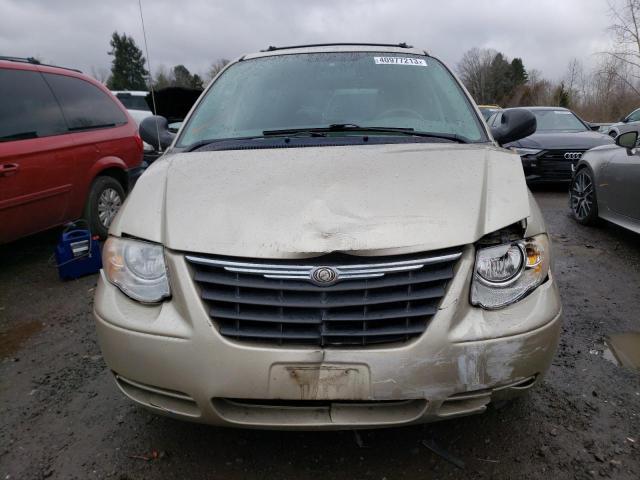 2C4GP54L75R373254 - 2005 CHRYSLER TOWN & COU TOURING 金色 照片 5