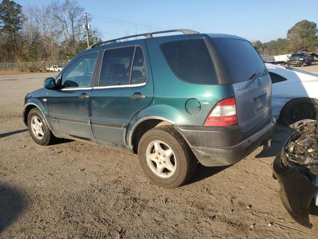 4JGAB54E3XA143140 - 1999 MERCEDES-BENZ ML 320 GREEN photo 2