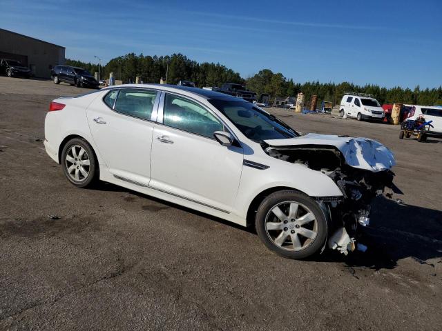 5XXGR4A62DG169049 - 2013 KIA OPTIMA SX WHITE photo 4