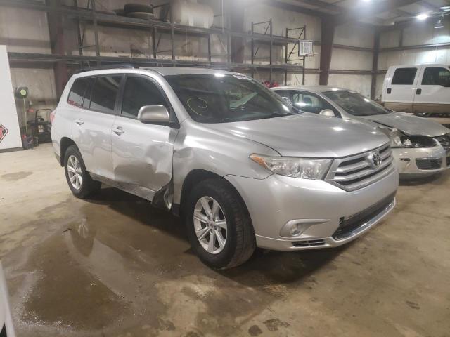 5TDBK3EH9BS092437 - 2011 TOYOTA HIGHLANDER BASE Күміс фото 4