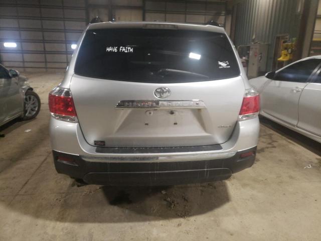 5TDBK3EH9BS092437 - 2011 TOYOTA HIGHLANDER BASE Күміс фото 6