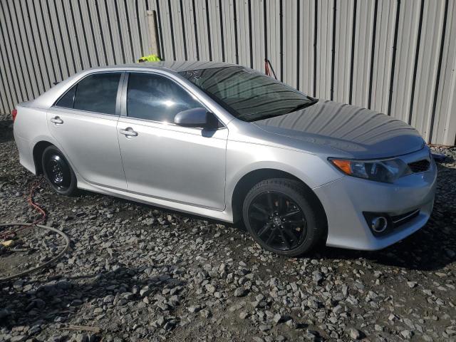 4T1BF1FK4DU639031 - 2013 TOYOTA CAMRY L SILVER photo 4