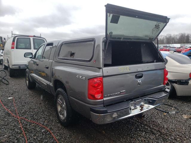 1D7HW58NX8S602425 - 2008 DODGE DAKOTA QUAD LARAMIE GRAY photo 3